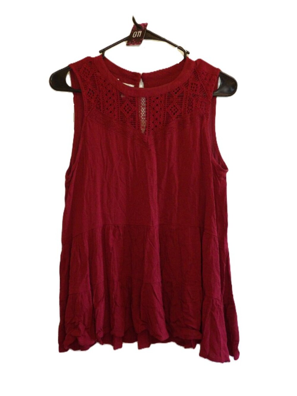 Maurices, NWT red flowy tank with lace detail at neckline (Women's Medium)